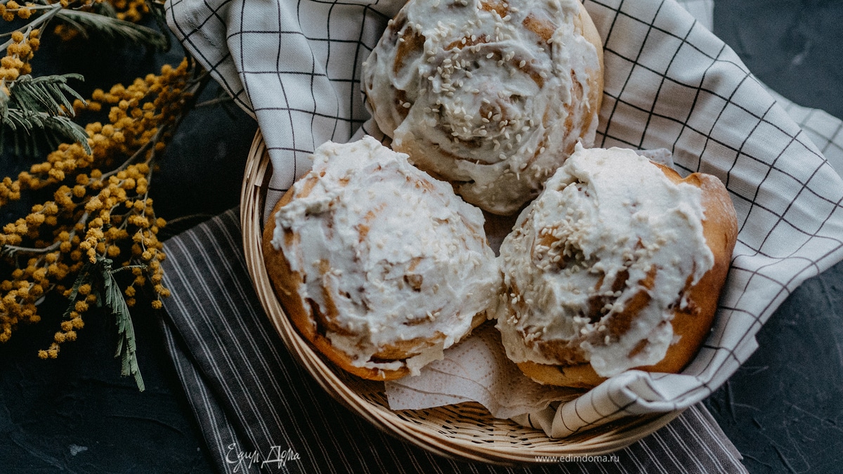 Булочка с корицей «Синнабон»