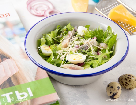 Свежий салат с сельдью