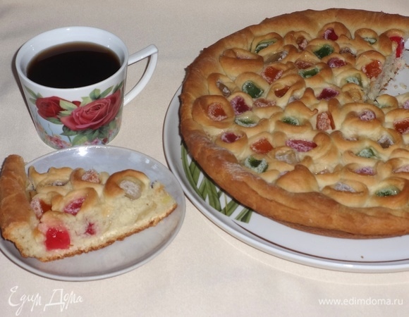 Постный пирог с мармеладом и яблоками Постный пирог с мармеладом и яблоками