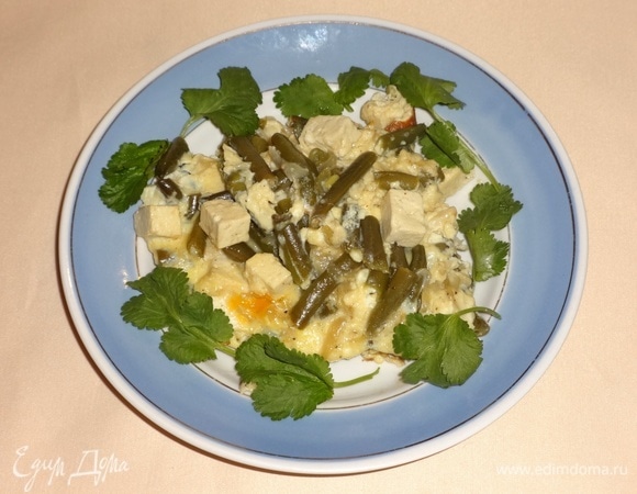 Омлет с тофу и стручковой фасолью