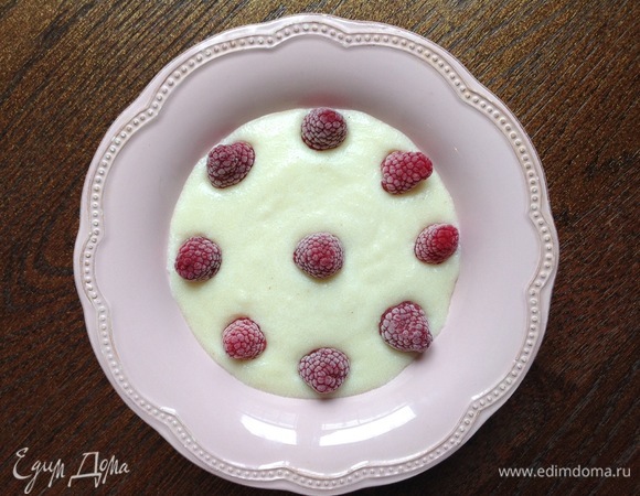 Каша с малиной