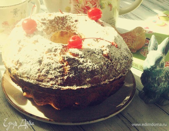 Пасхальное кольцо c вишней и клюквой