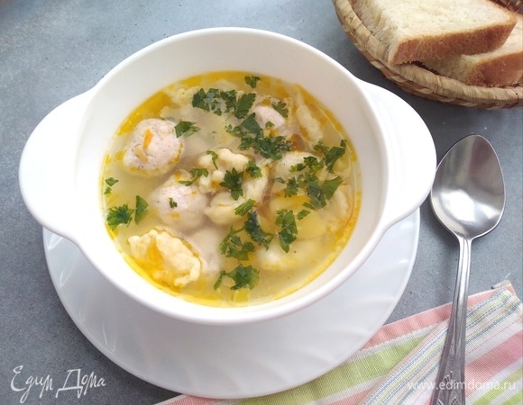 Ингредиенты рецепта супа с клёцками и фрикадельками