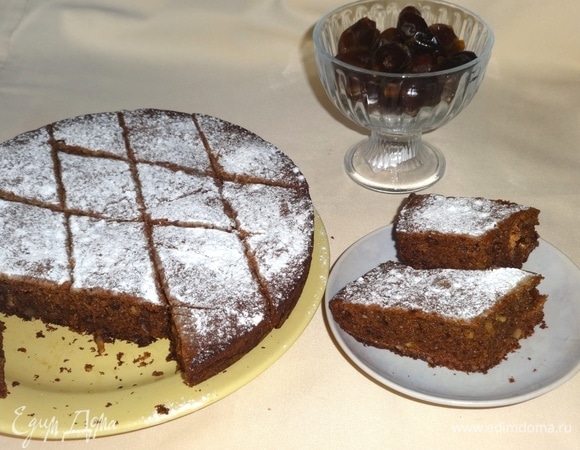 Пирог с финиками и орехами Пирог с финиками и орехами