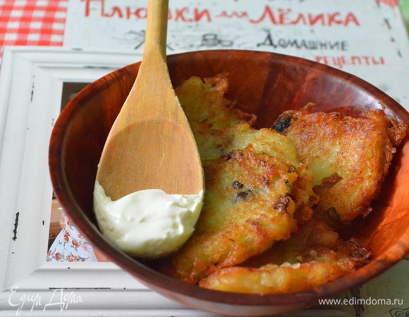 Литовские картофельные блины со сметаной