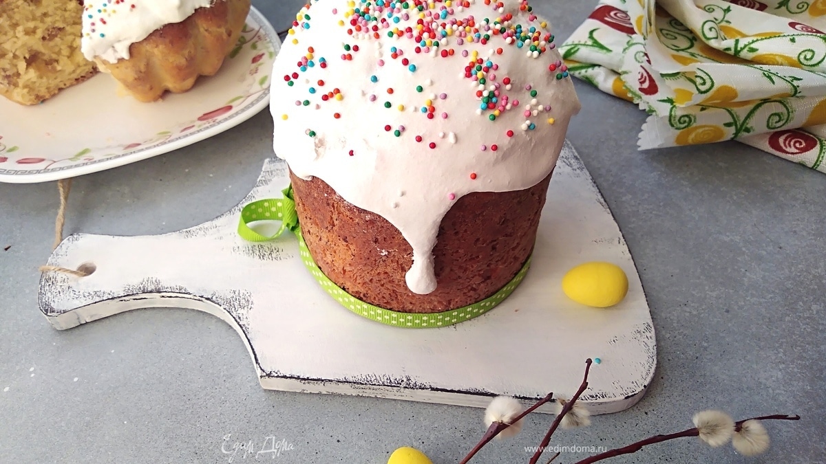 Творожный кулич с вяленой вишней