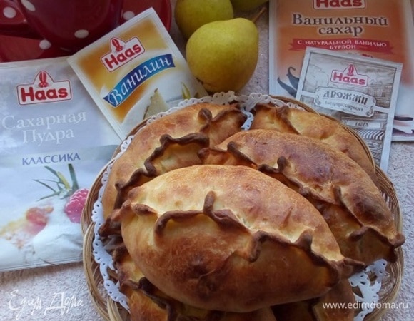 Сливочно-ванильные пирожки с грушами Сливочно-ванильные пирожки с грушами