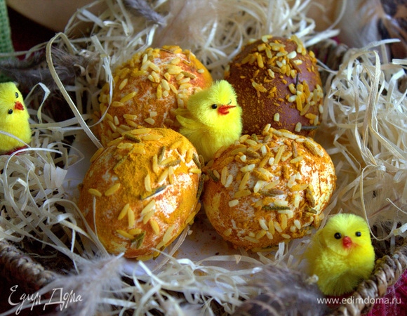 Яйца на Пасху в куркуме и рисе Яйца на Пасху в куркуме и рисе