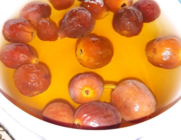 Витаминный отвар из шиповника Витаминный отвар из шиповника