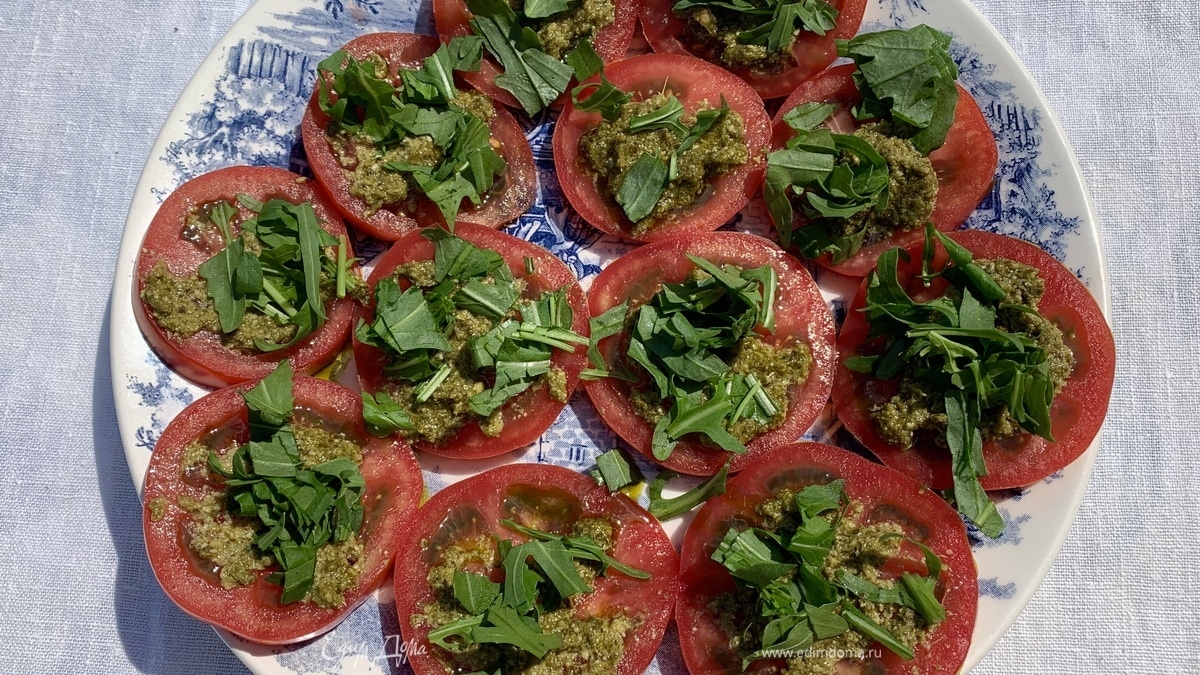 Закуска «Капри» из томатов