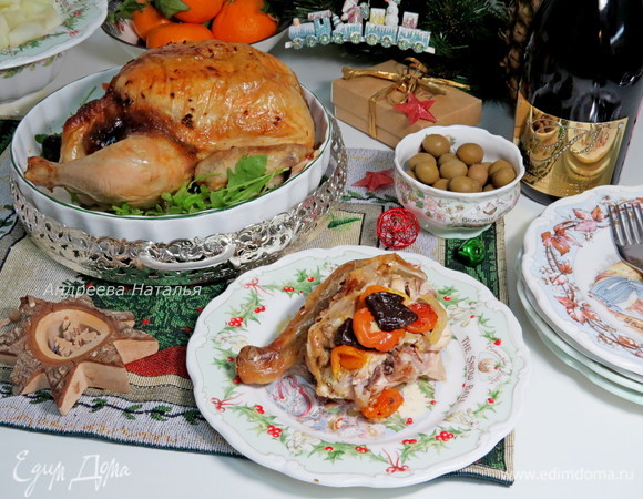 Чесночно-имбирная курица с курагой и черносливом Чесночно-имбирная курица с курагой и черносливом