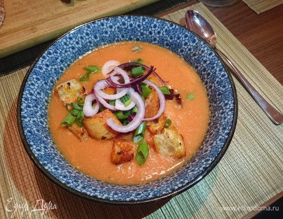 Томатный суп-пюре с фасолью 