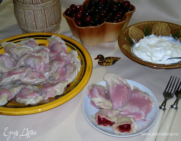 Вареники с вишней