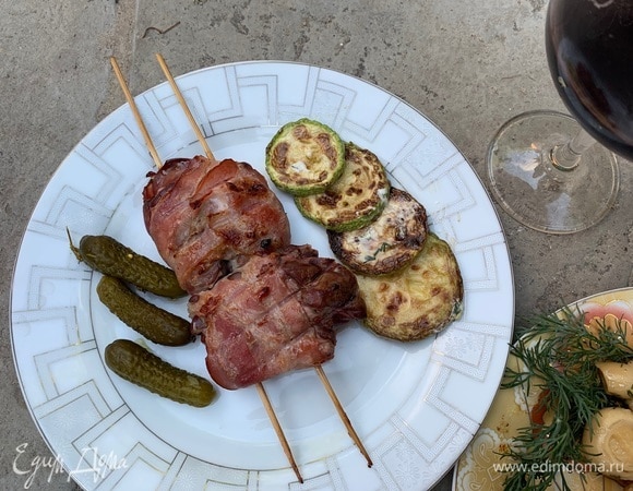 Шашлычок из печени в беконе Шашлычок из печени в беконе