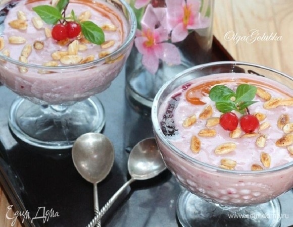 Фруктовый смузи с рисовыми хлопьями Фруктовый смузи с рисовыми хлопьями