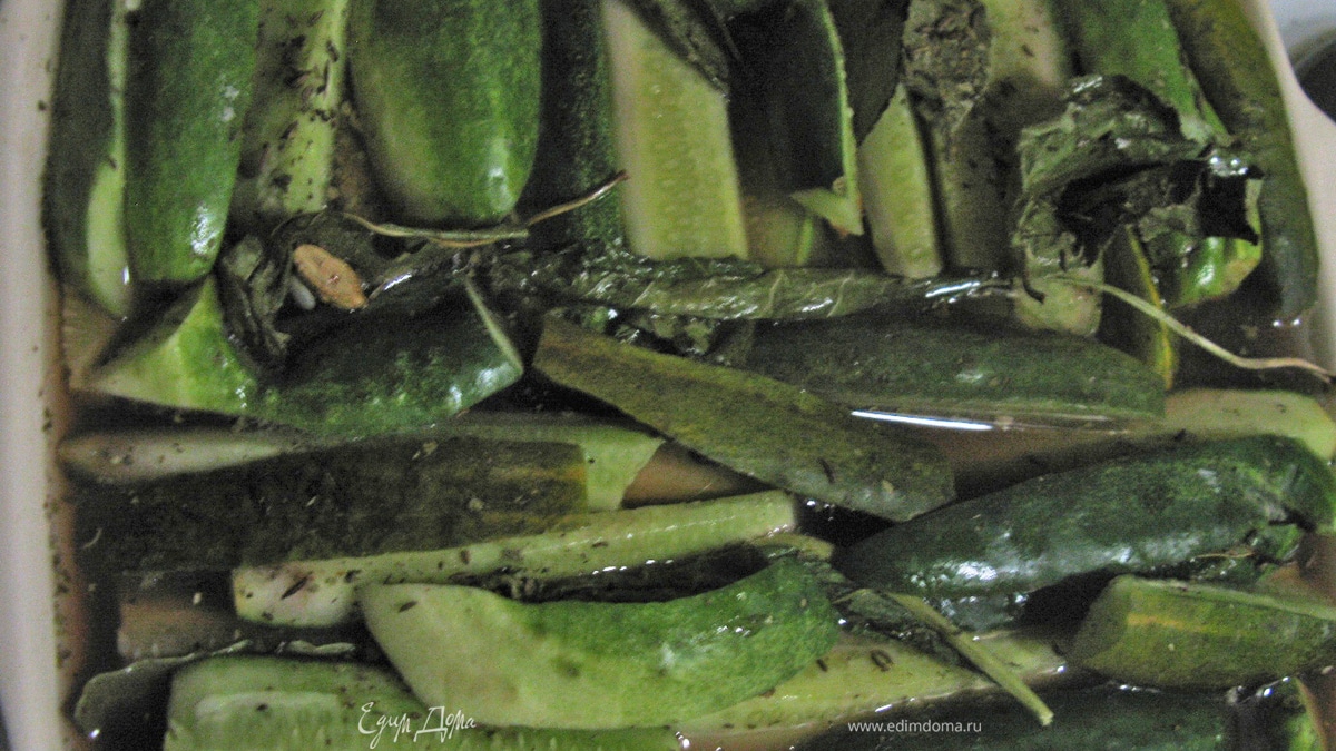 Маринованные огурчики в виноградном вине