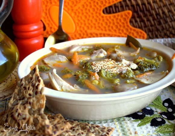 Суп с бобами и брокколи