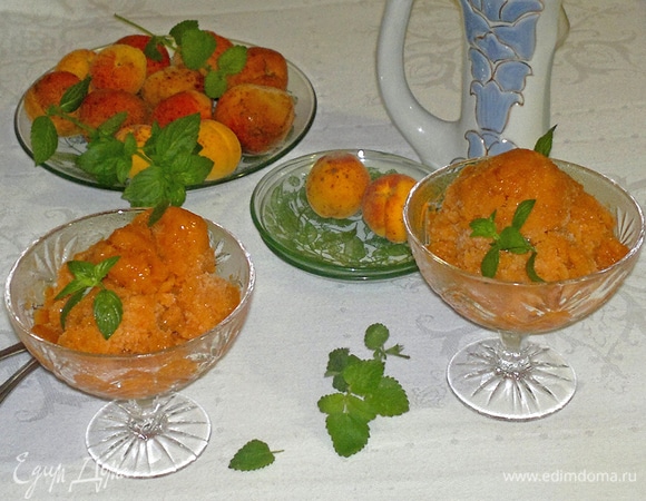 Абрикосовый сорбет с мятой