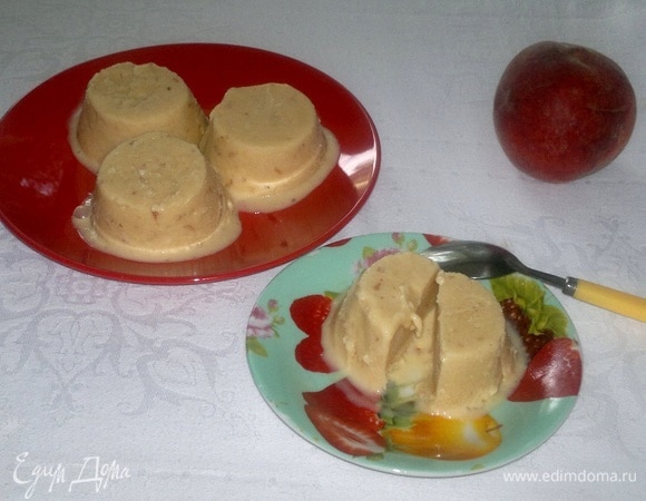 Сливочное мороженое с персиками Сливочное мороженое с персиками