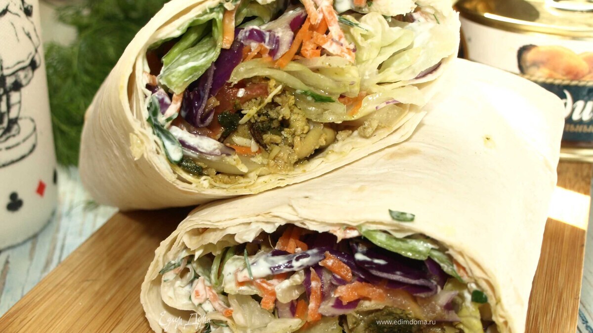 Салат с мидиями в лаваше