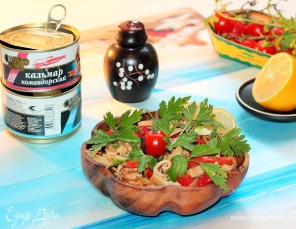 Пряный салат с кальмарами и сладким перцем Пряный салат с кальмарами и сладким перцем