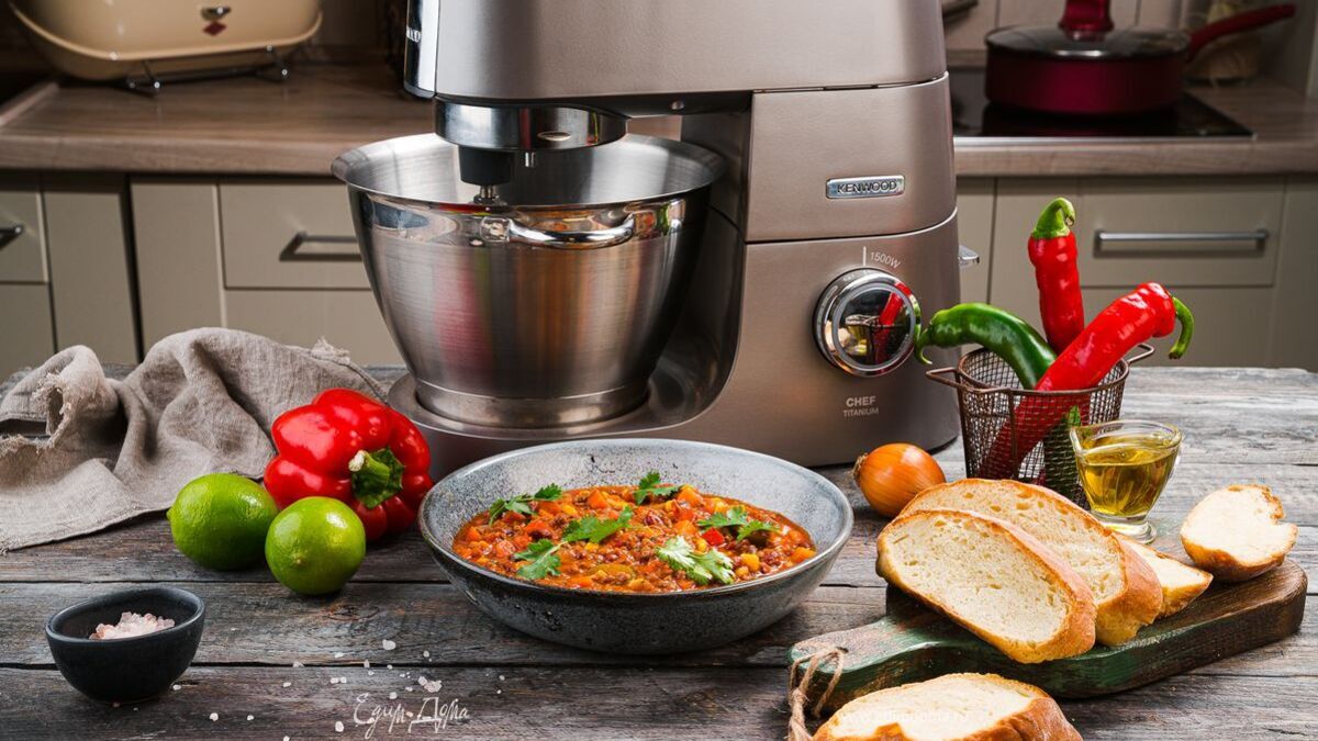 Чили кон карне