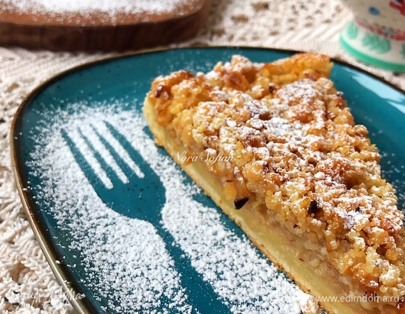 Яблочный пирог с лимоном и фундуком Яблочный пирог с лимоном и фундуком