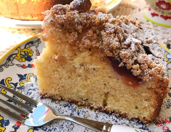 Сливовый пирог с фундуком Сливовый пирог с фундуком