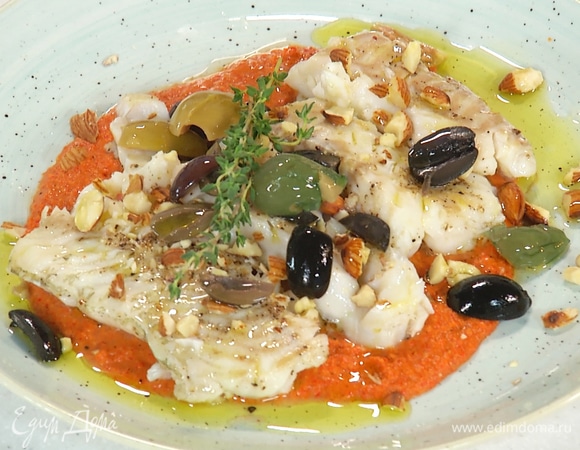 Жареная треска с соусом ромеско 