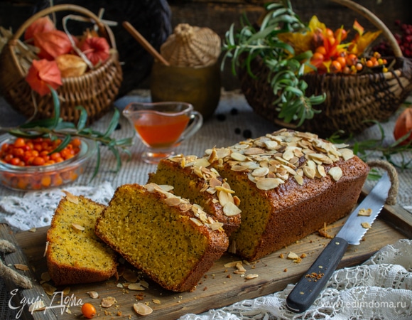 Манник на кефире с облепихой и маком