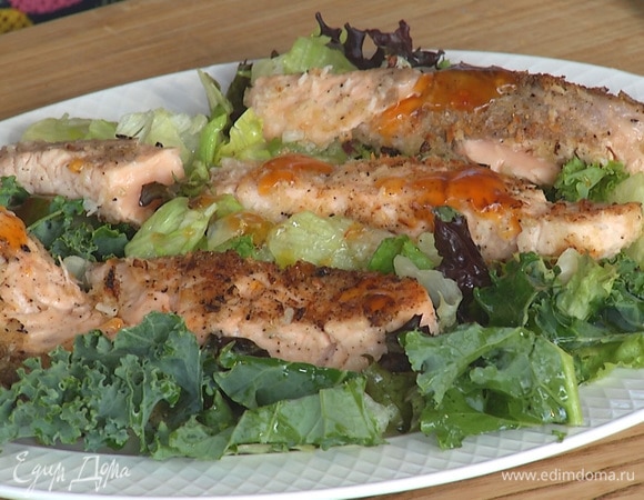 Семга в кокосовой панировке с салатом Семга в кокосовой панировке с салатом