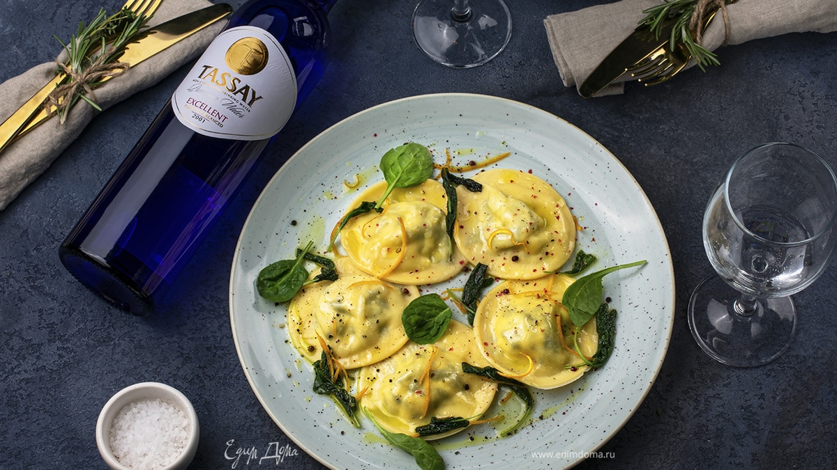 Равиоли с рикоттой и шпинатом