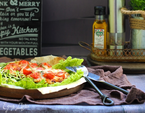 Пицца на куриной основе