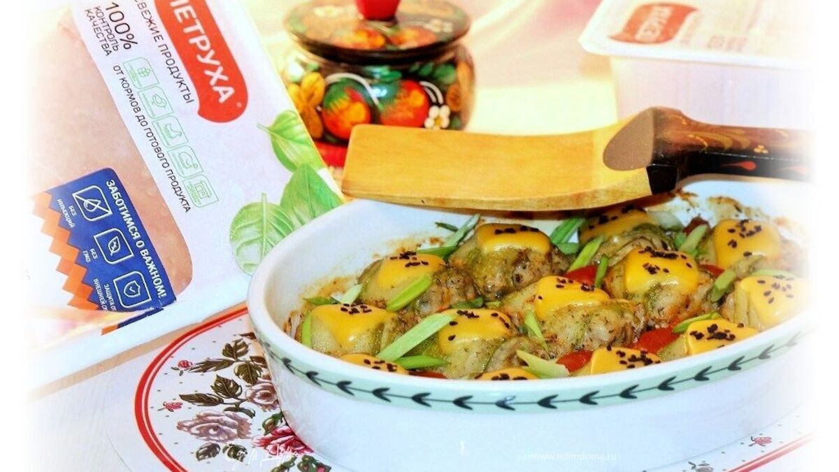 Рулетики из кабачков с курицей