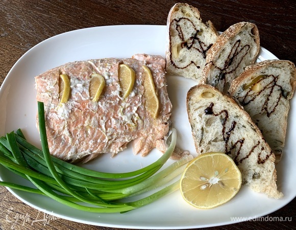 Форель, запеченная с лимоном 