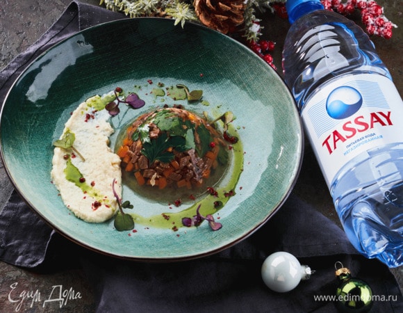 Заливное из говяжьего языка