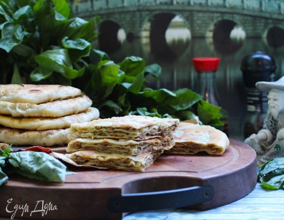 Цзибин (китайские лепешки с курицей) Цзибин (китайские лепешки с курицей)