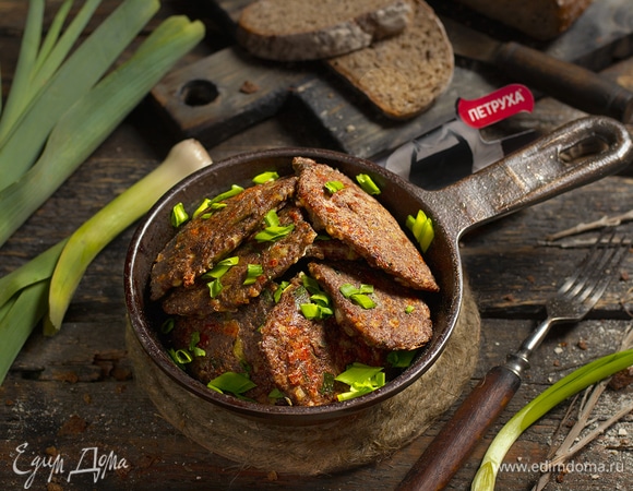 Оладьи печеночные с луком-пореем и плавленым сыром Оладьи печеночные с луком-пореем и плавленым сыром