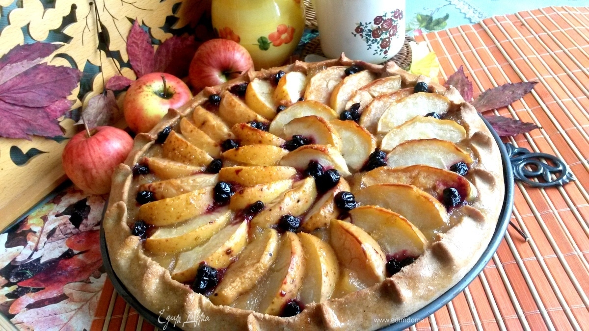 Яблочная галета на трех видах муки