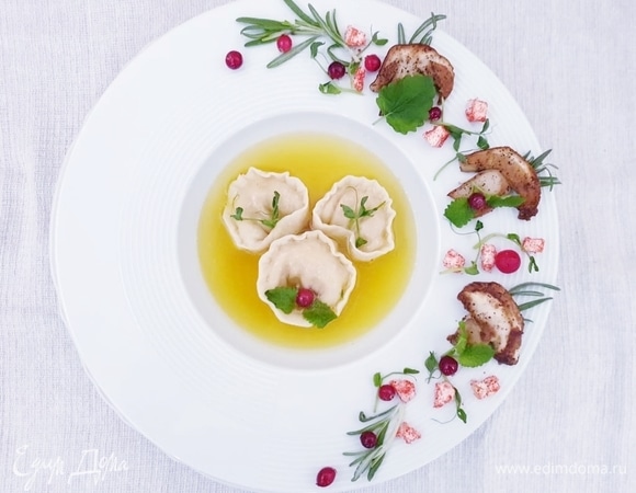 Пельмени с белыми грибами и курицей Пельмени с белыми грибами и курицей