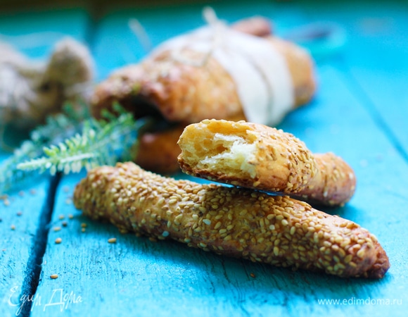 Сырные палочки с кунжутом Сырные палочки с кунжутом