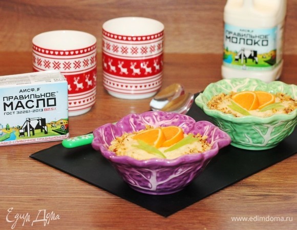 Манная каша с орехами и мандарином