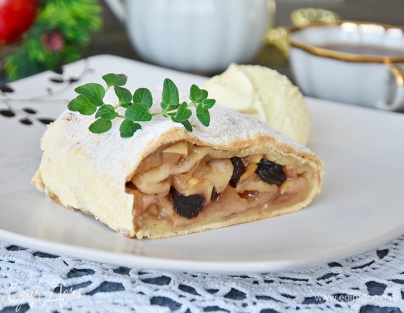 Яблочный штрудель Яблочный штрудель