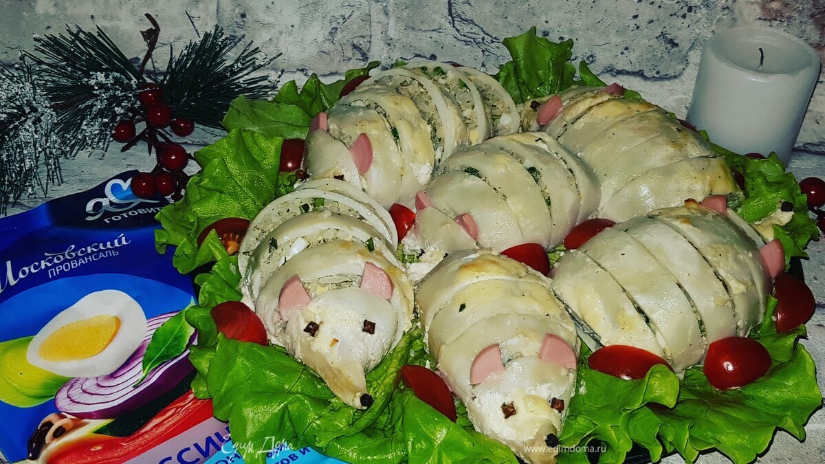 Фаршированные кальмары в майонезно-сметанном соусе