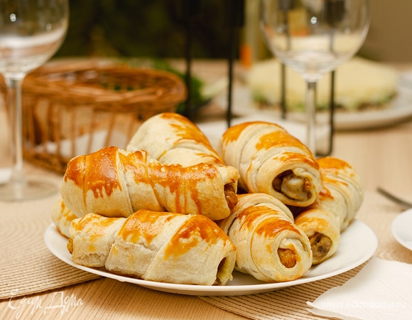 Куриные голени в слоеном тесте