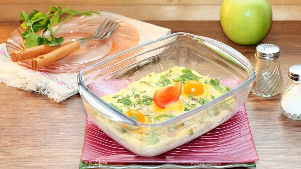 Омлет с ветчиной и сыром в СВЧ-печи