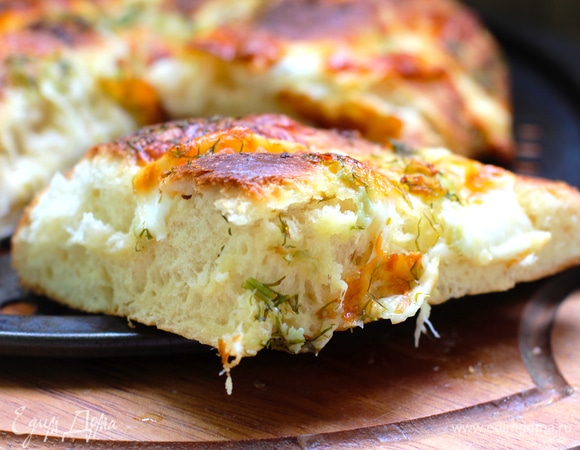 Чесночная лепешка с моцареллой Чесночная лепешка с моцареллой