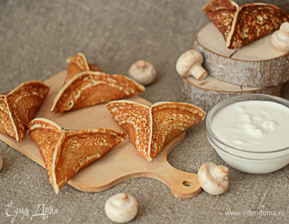 Блины-треугольники с грибами и сыром