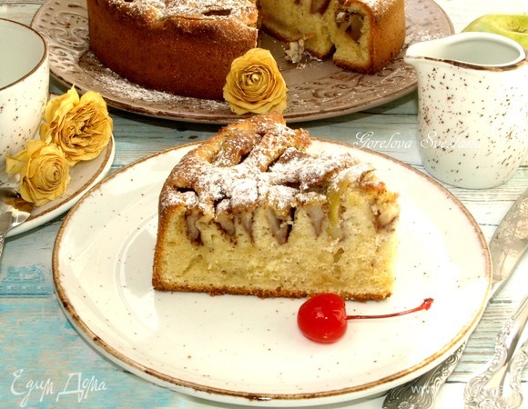 Яблочный пирог c корицей