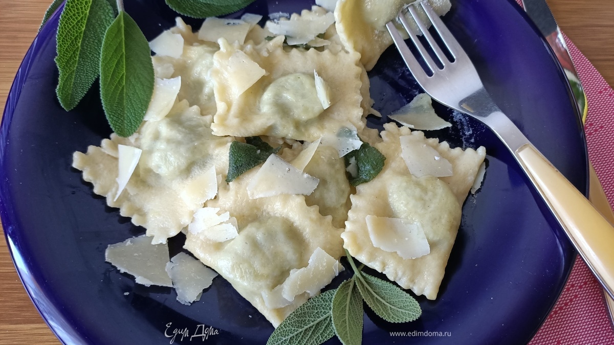 Равиоли со шпинатом и рикоттой